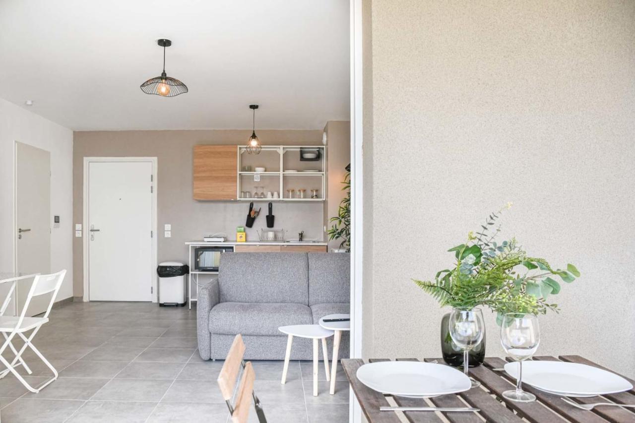 Appart Avec Terrasse Et Parking A 2 Min Du Metro Marseille Exteriér fotografie