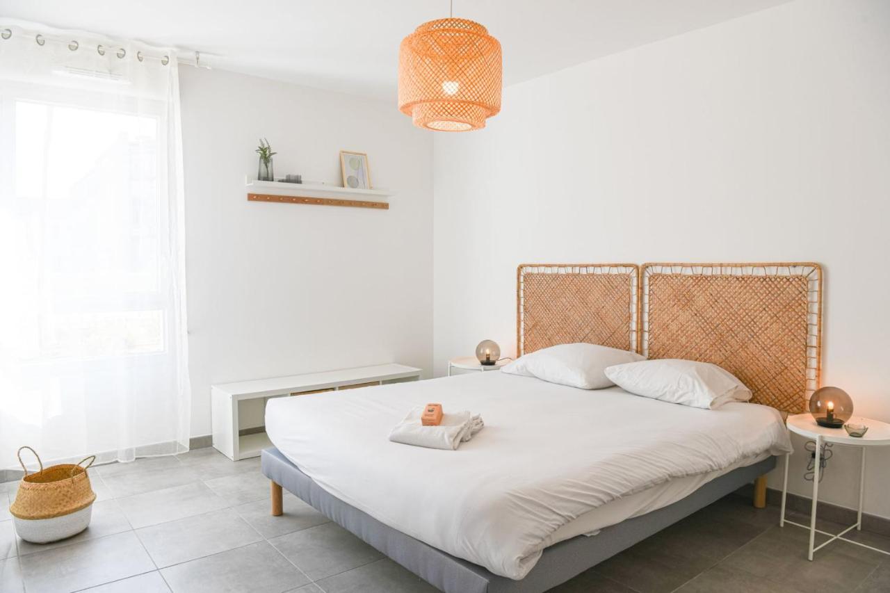 Appart Avec Terrasse Et Parking A 2 Min Du Metro Marseille Exteriér fotografie